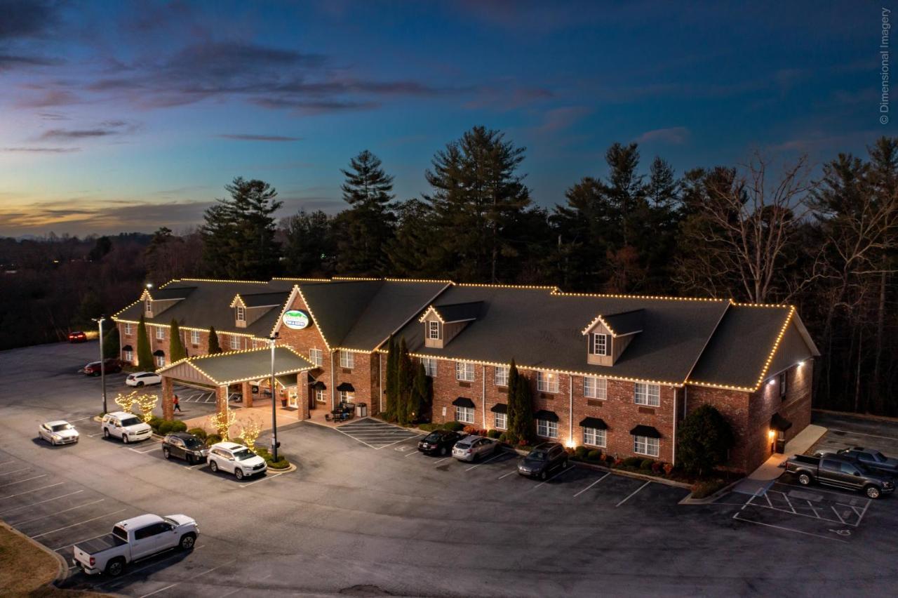 Mountain Inn & Suites Flat Rock Εξωτερικό φωτογραφία